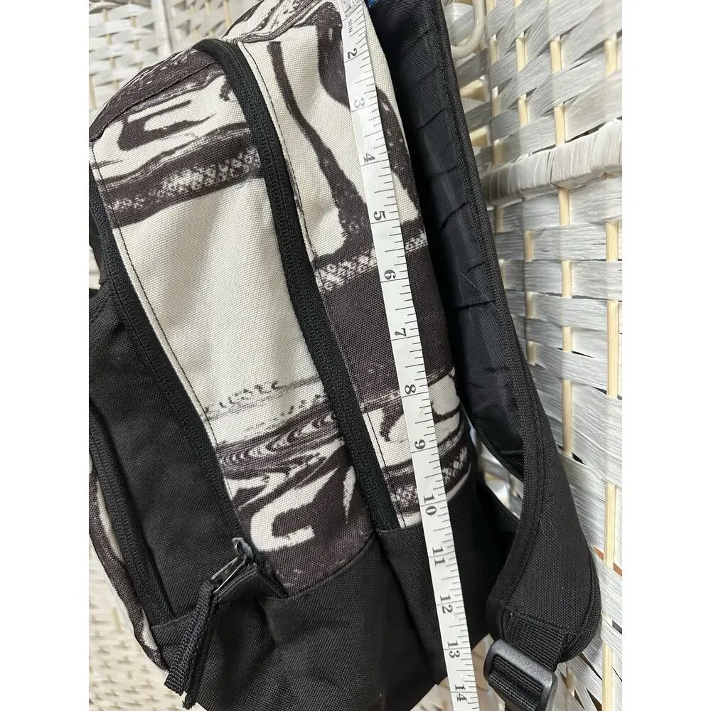 Quiksilver old‎ school Backpack Black/white.